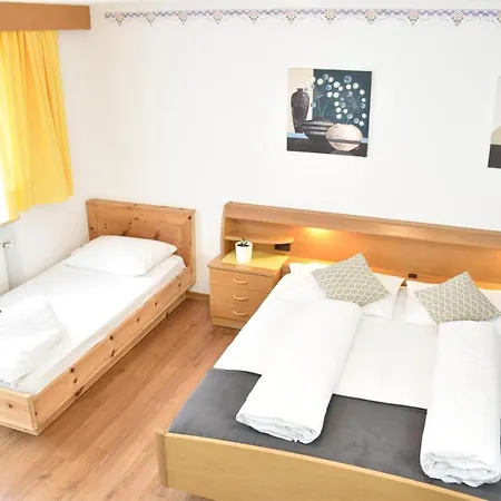 Almhotel Bergerhof 3*